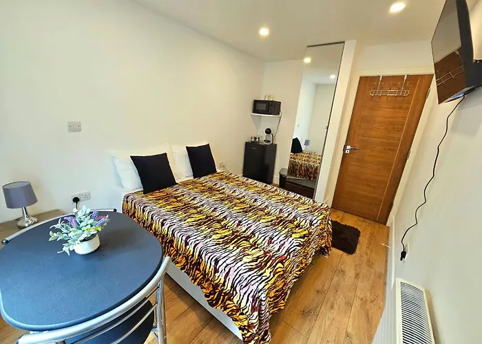 Oliver Double Room